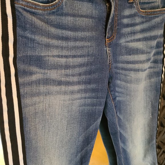 Kut from the Kloth side stripe jeans - Picture 2 of 6